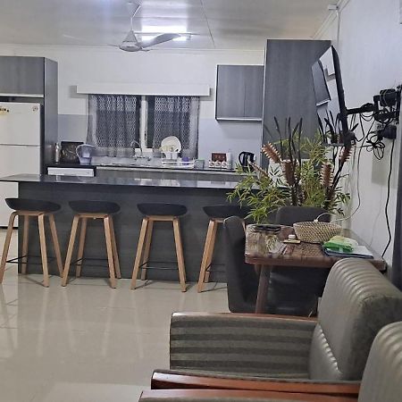 Abm Court Apartments Нади Екстериор снимка