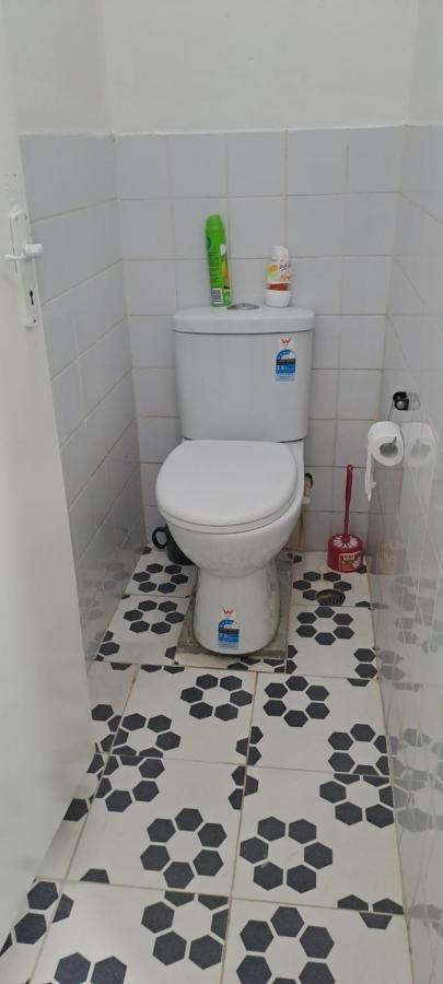Abm Court Apartments Нади Екстериор снимка