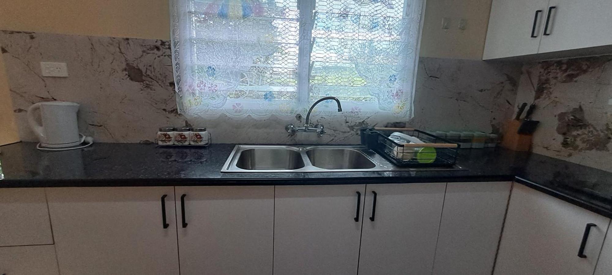 Abm Court Apartments Нади Стая снимка